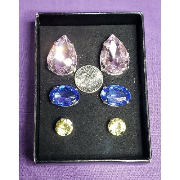 SAQ Signed 3 Pairs of Large Stud Earrings Pink Glass Blue & Yellow Acrylic w/box - Picture 3 of 11